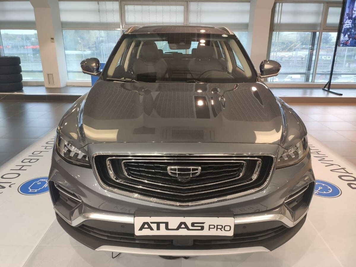 Джили атлас 2024 полный привод отзывы владельцев. Geely Atlas Pro 2022. Geely Atlas Pro серый. Geely Atlas Pro желтый. Новый Джили атлас 2023.